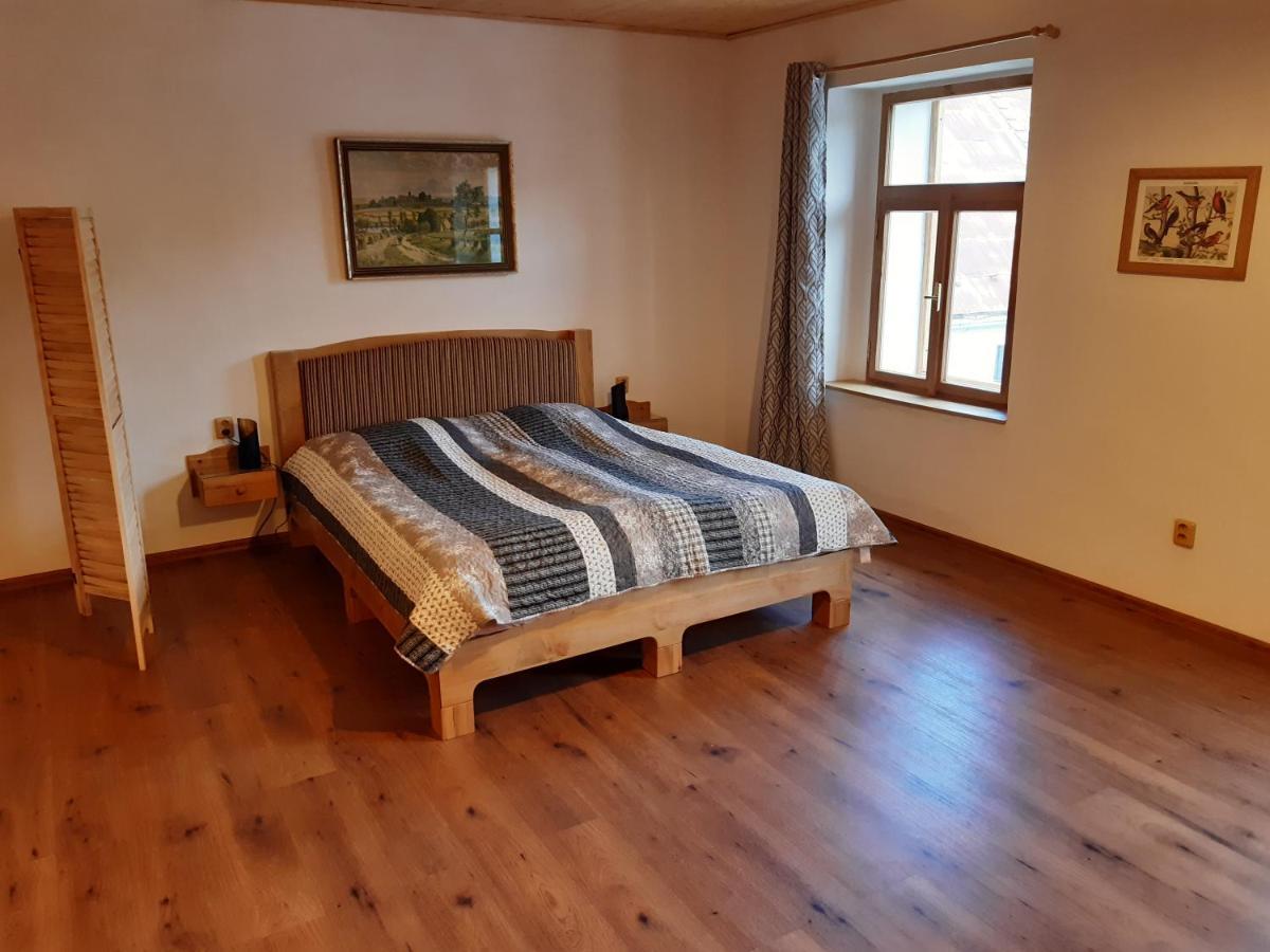 Staj Zaksin - Spejchar Apartment Dubá Екстериор снимка